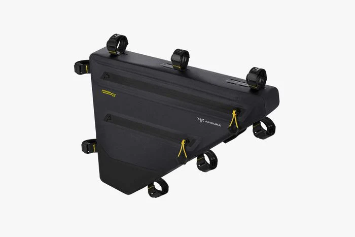 Apidura Expedition Black Full Frame Pack - Image 4