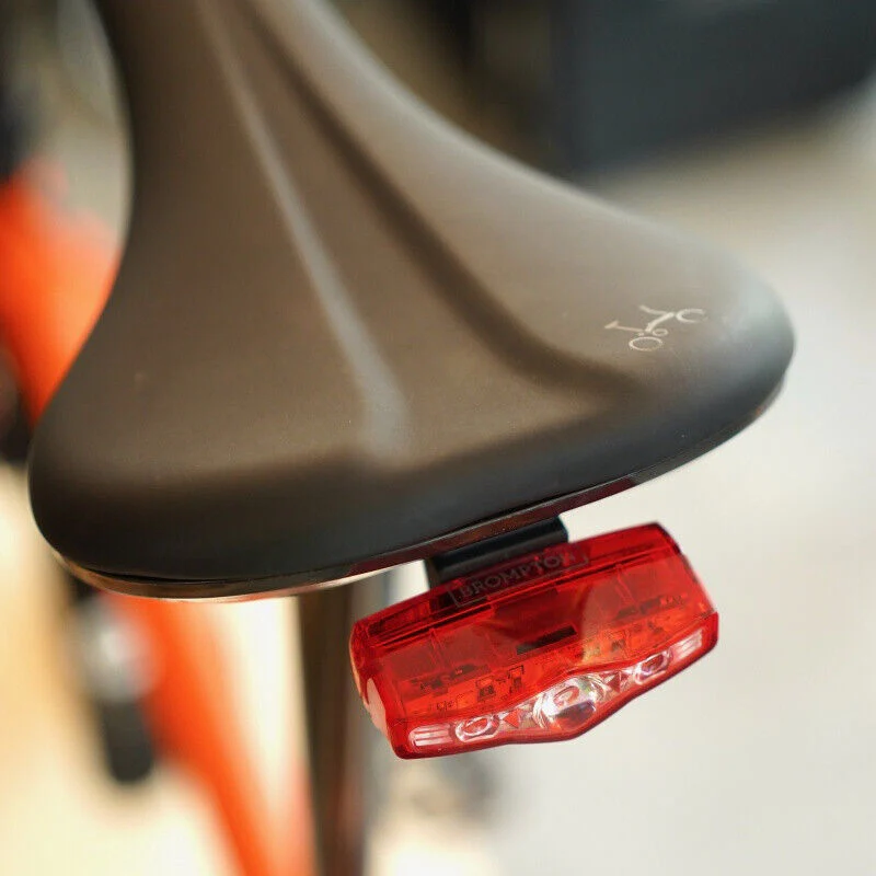 Brompton Saddle Mounted Rear Battery Lamp - CatEye VIZ150 - Image 3